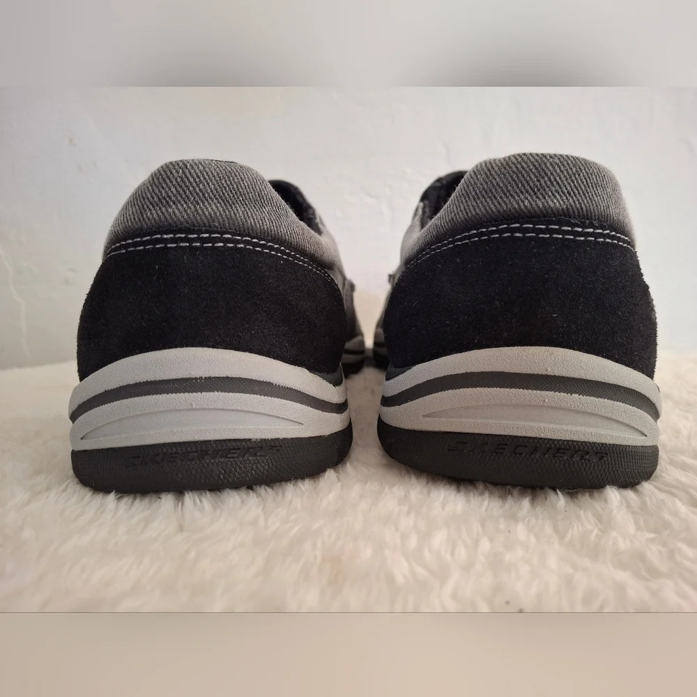 Skechers Men's Gray Slip-On Shoes Size 10. - Picture 3 of 7
